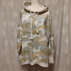 Aerie Camouflage Hoodie Sweatshirt with Drawstring Women's Size XL Lightweight